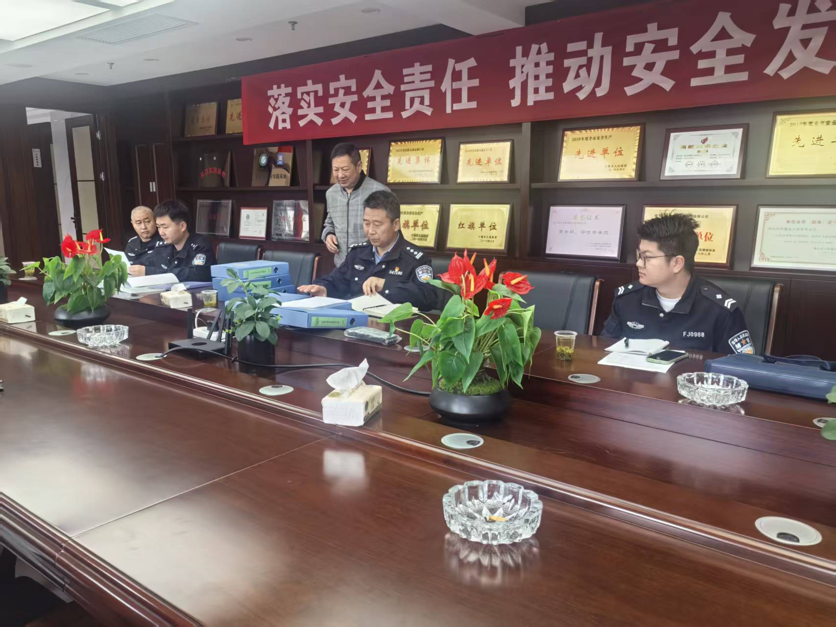 2026全市道路交通安全检查：筑牢民爆运输安全防线
